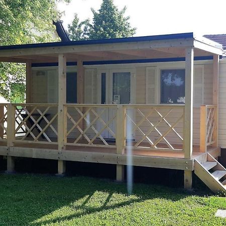 Mobile Homes And Apartment - Terme Catez チャテジ・オプ・サヴィ エクステリア 写真