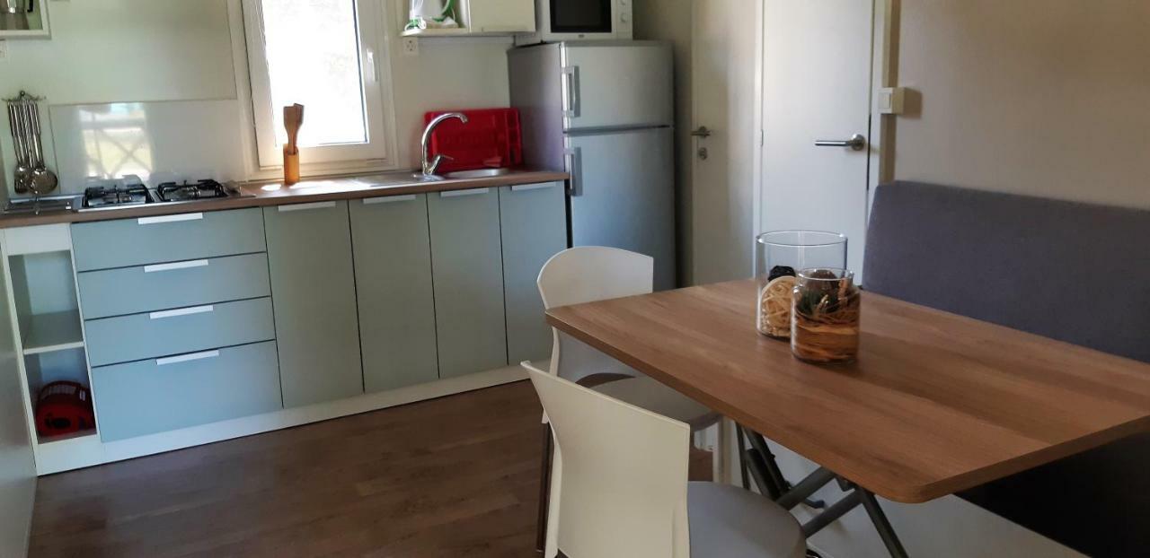 Mobile Homes And Apartment - Terme Catez チャテジ・オプ・サヴィ エクステリア 写真