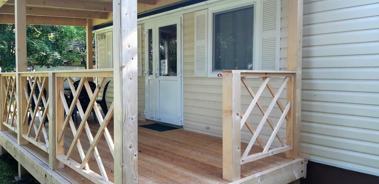 Mobile Homes And Apartment - Terme Catez チャテジ・オプ・サヴィ エクステリア 写真