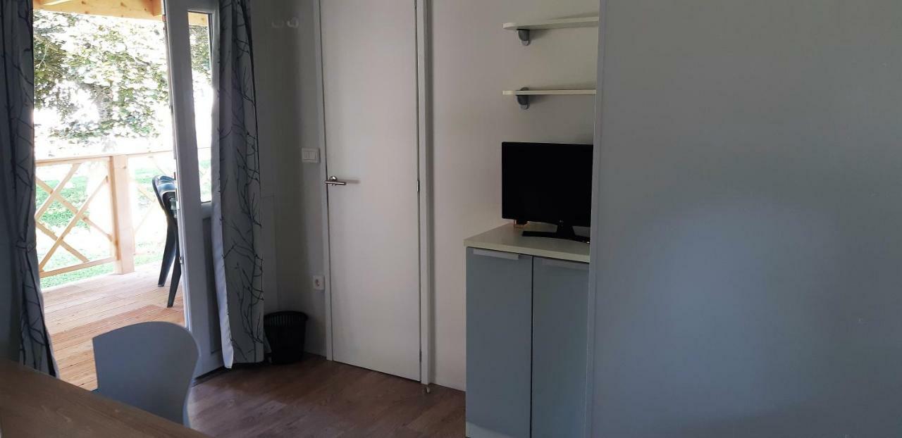 Mobile Homes And Apartment - Terme Catez チャテジ・オプ・サヴィ エクステリア 写真